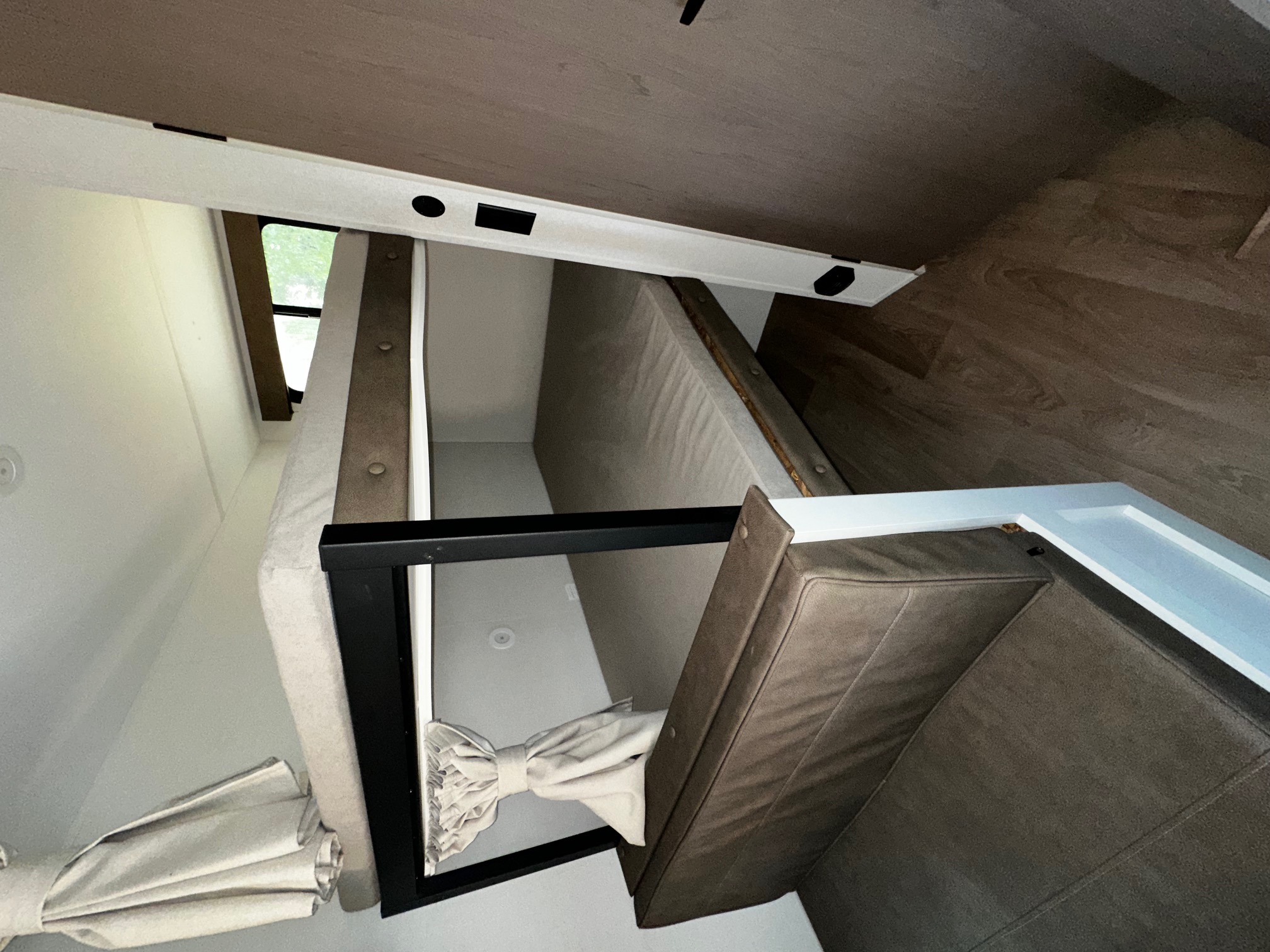 2027 Grand Design Transcend XPLOR 26BHX - Image 6