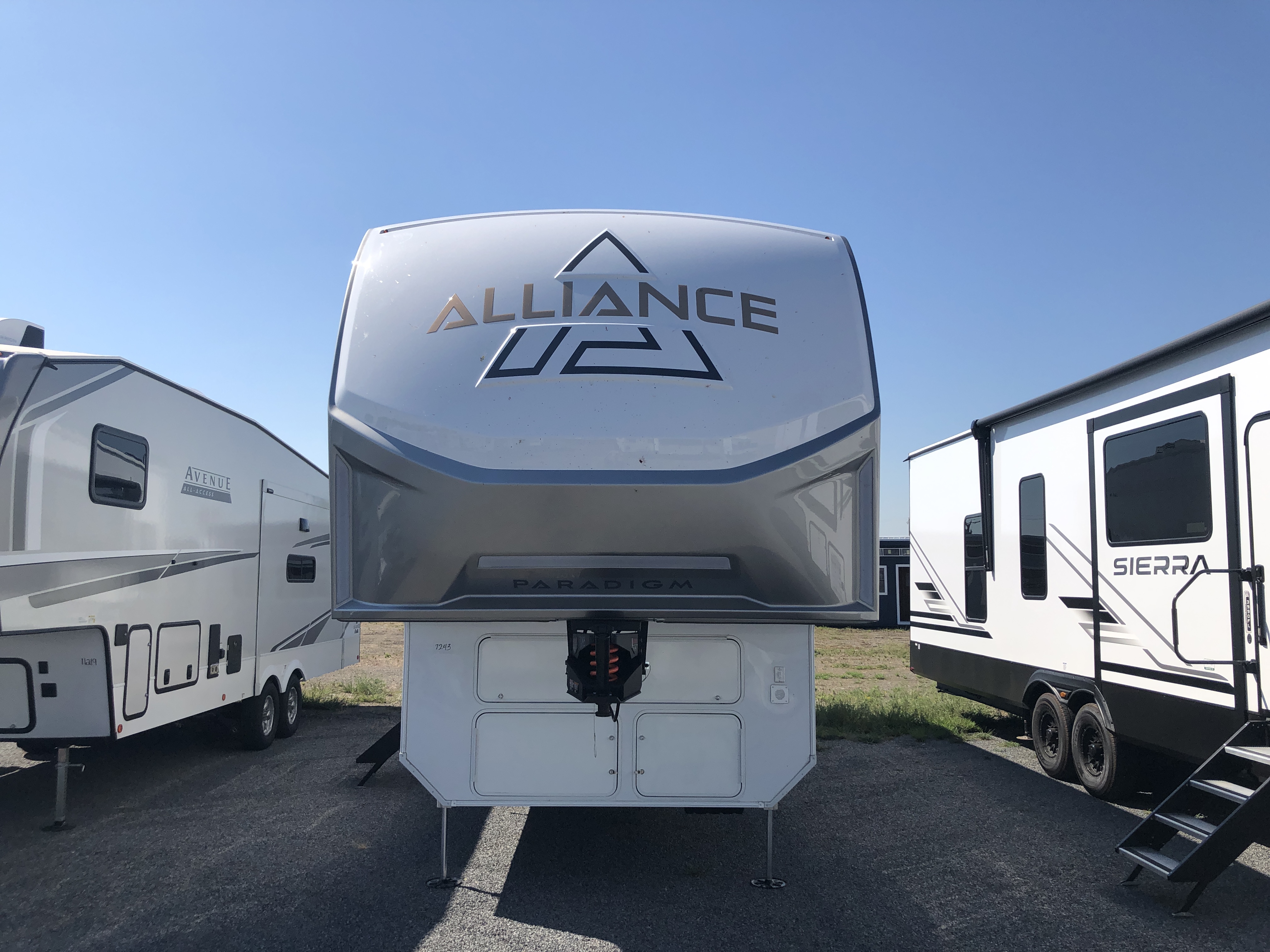 2026 Alliance RV Paradigm 310RL - Image 3