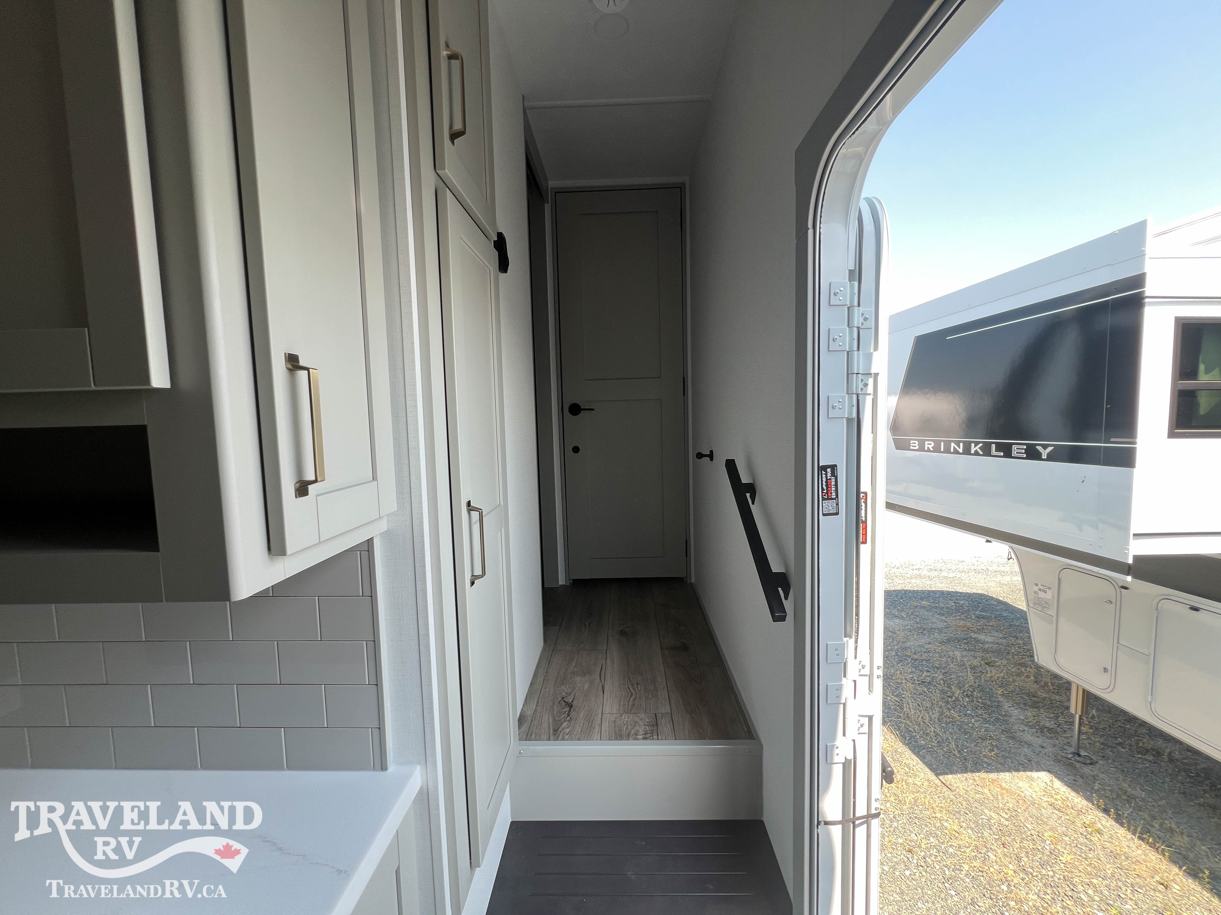 2026 Brinkley RV Model Z 2900 - Image 27