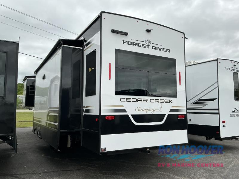 2026 FOREST RIVER 361RL - Image 3