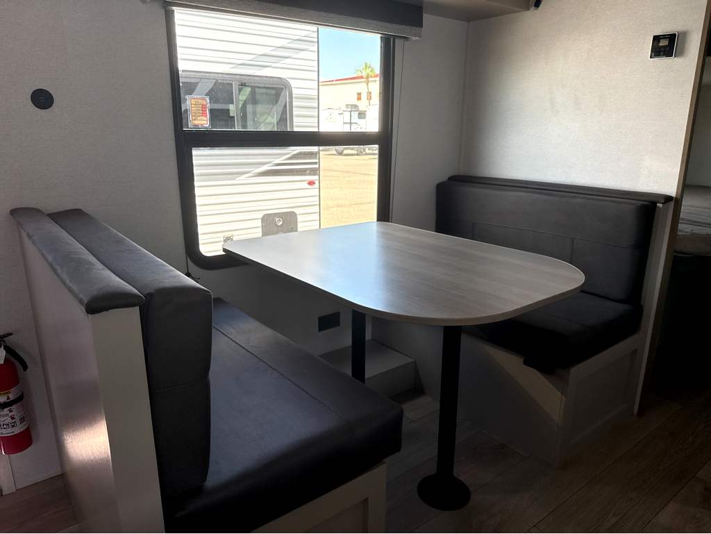 2027 Jayco Jay Flight SLX 260BH - Image 15