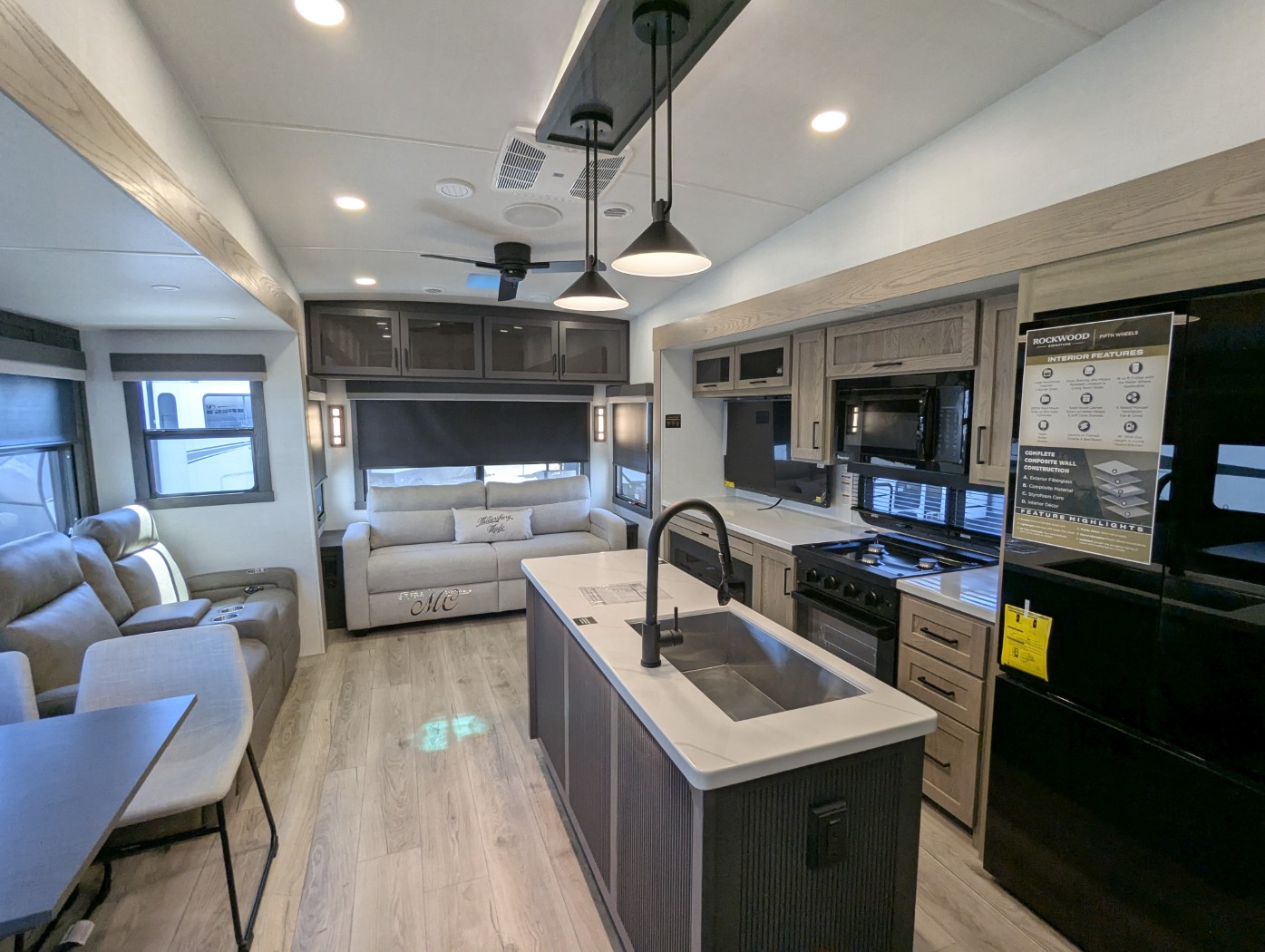 2026 Forest River Rockwood Signature 401SFB - Image 24