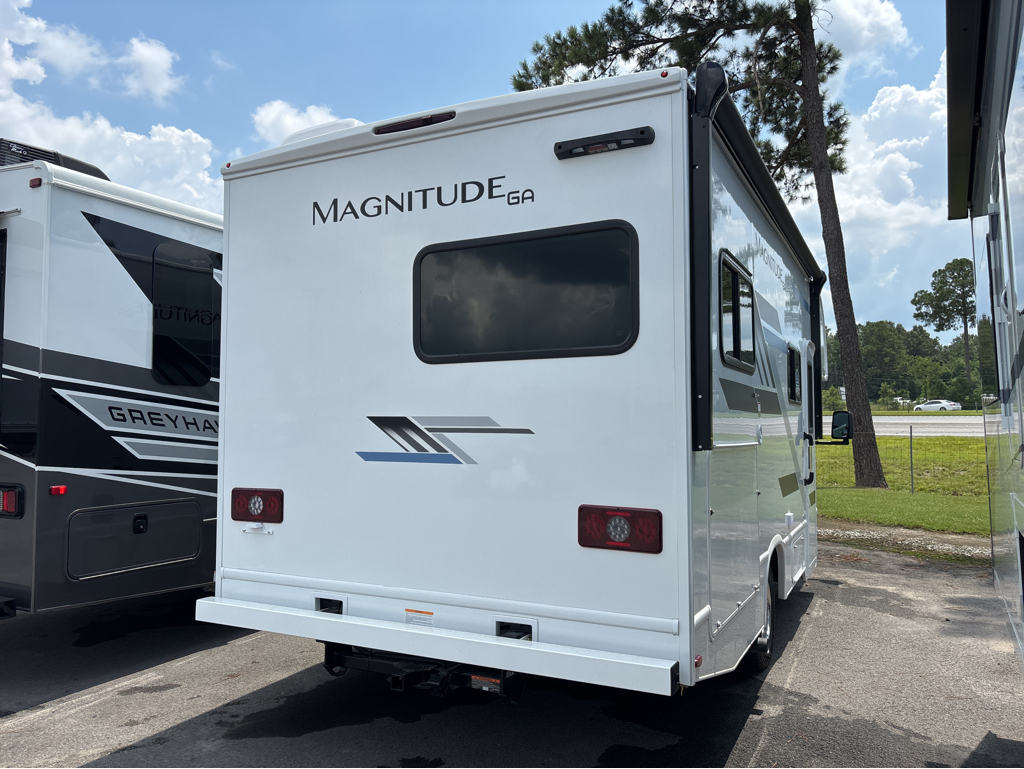 2026 THOR MOTOR COACH MAGNITUDE GA21 - Image 6
