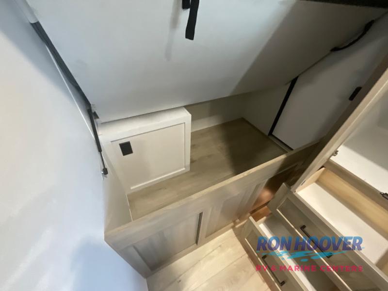 2026 FOREST RIVER 405SBH - Image 33