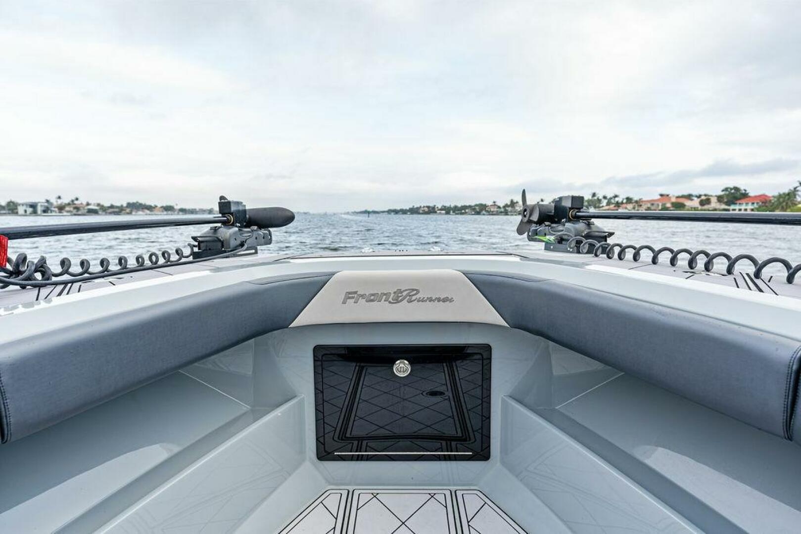 2020 Front Runner 39 CC - Image 23