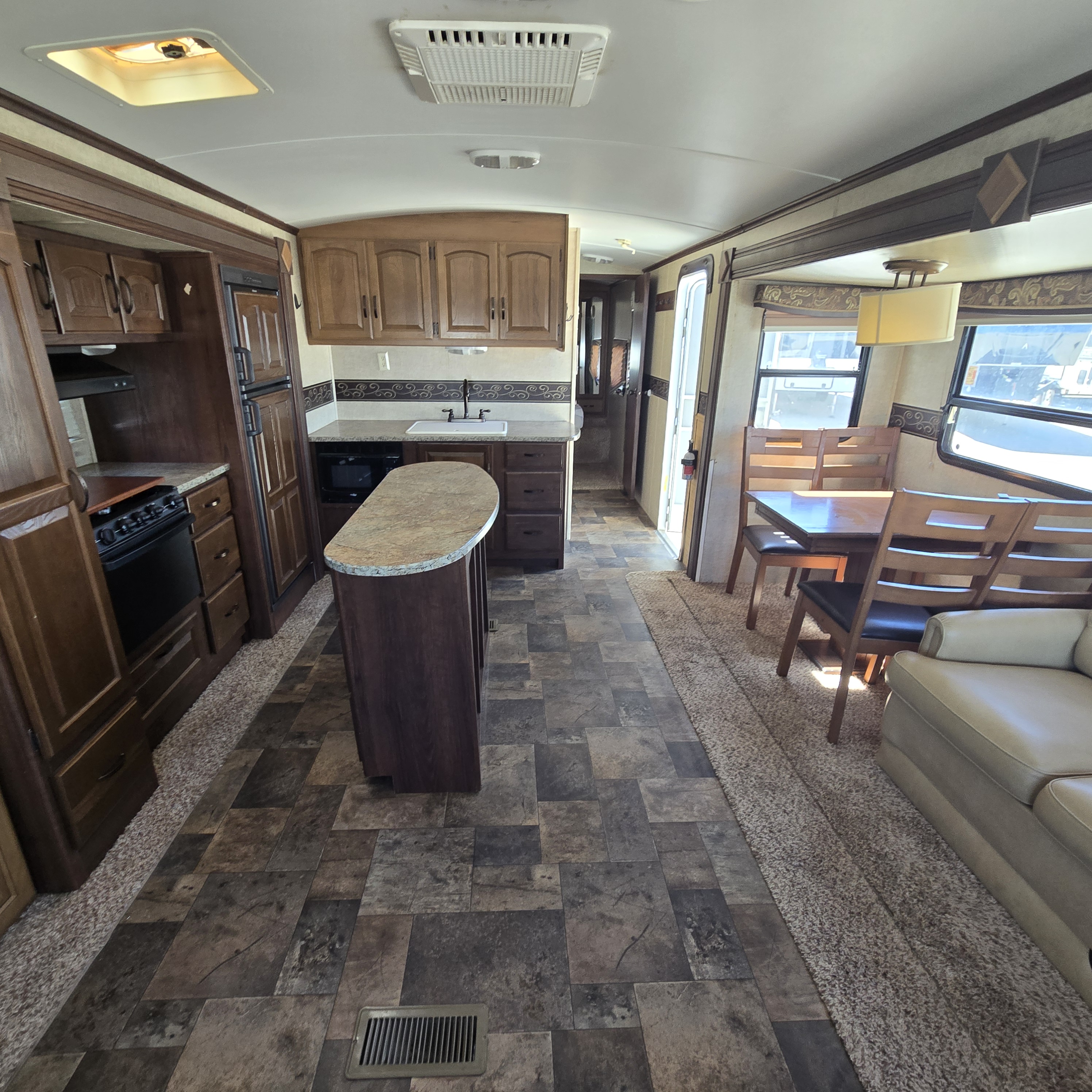 2014 Keystone Outback 316RL - Image 22