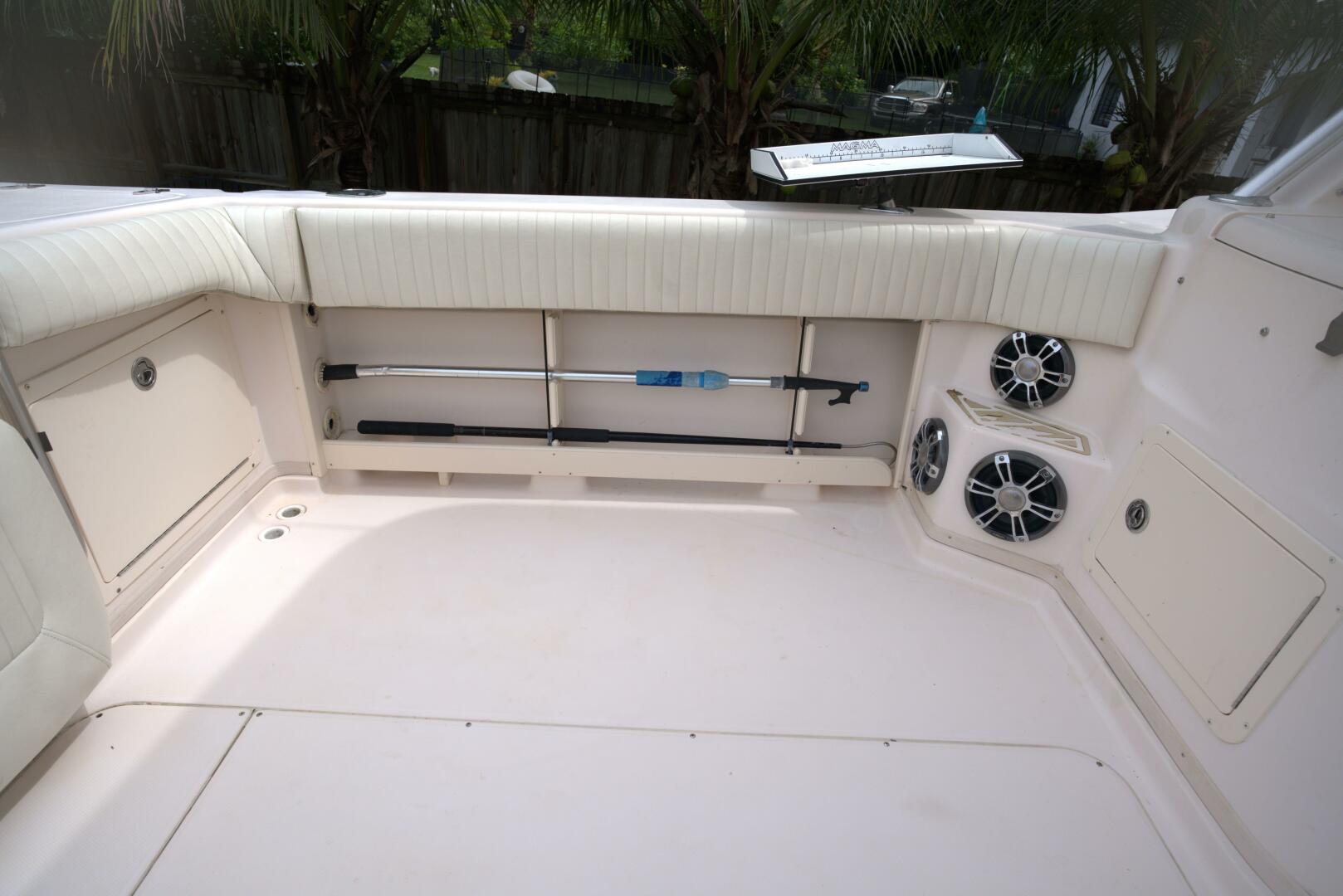 2007 Grady-White Express 330 - Image 5