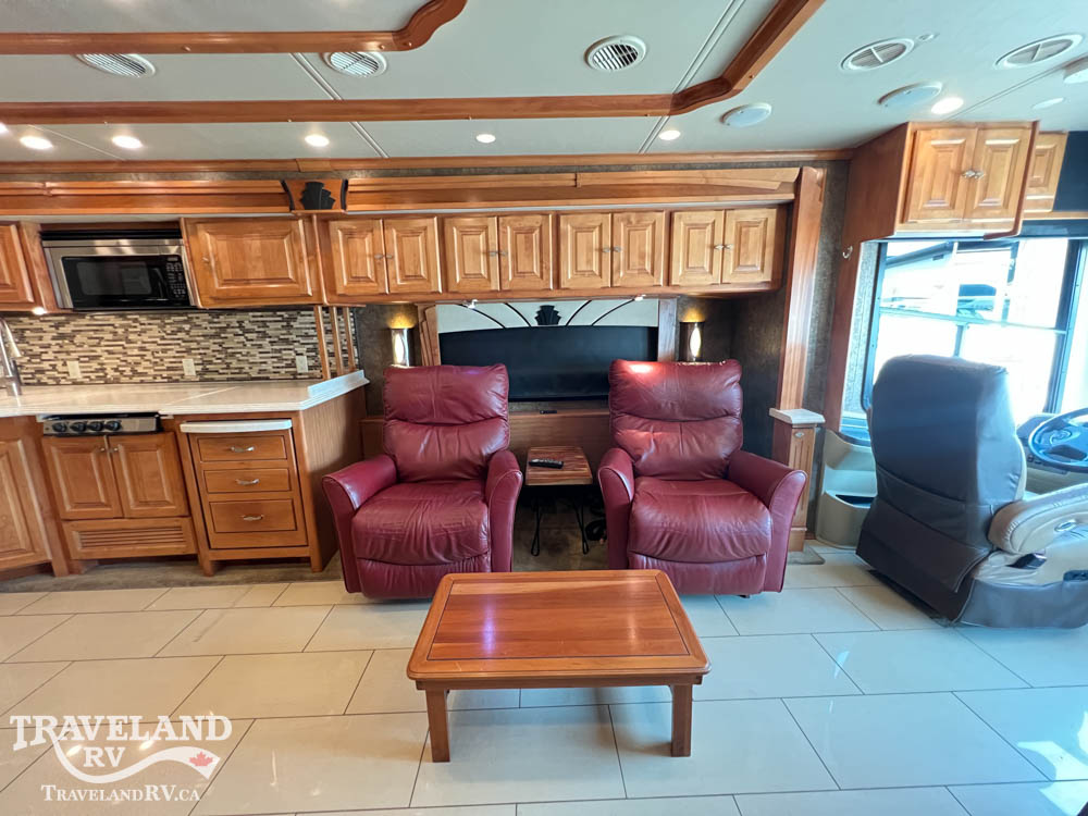 2015 Tiffin Phaeton 42 LH - Image 27
