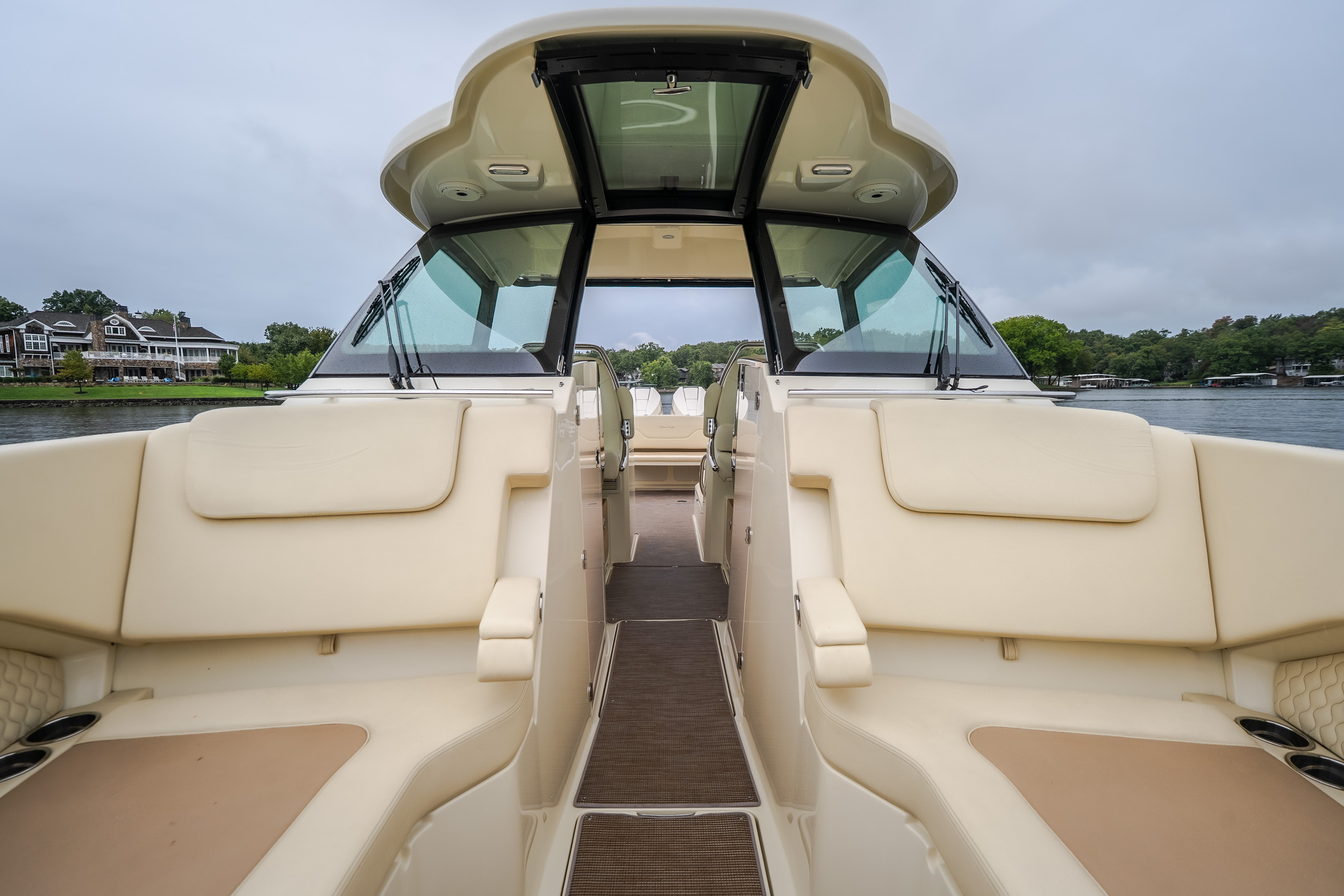 2024 Chris Craft Calypso 32 CT - Image 49