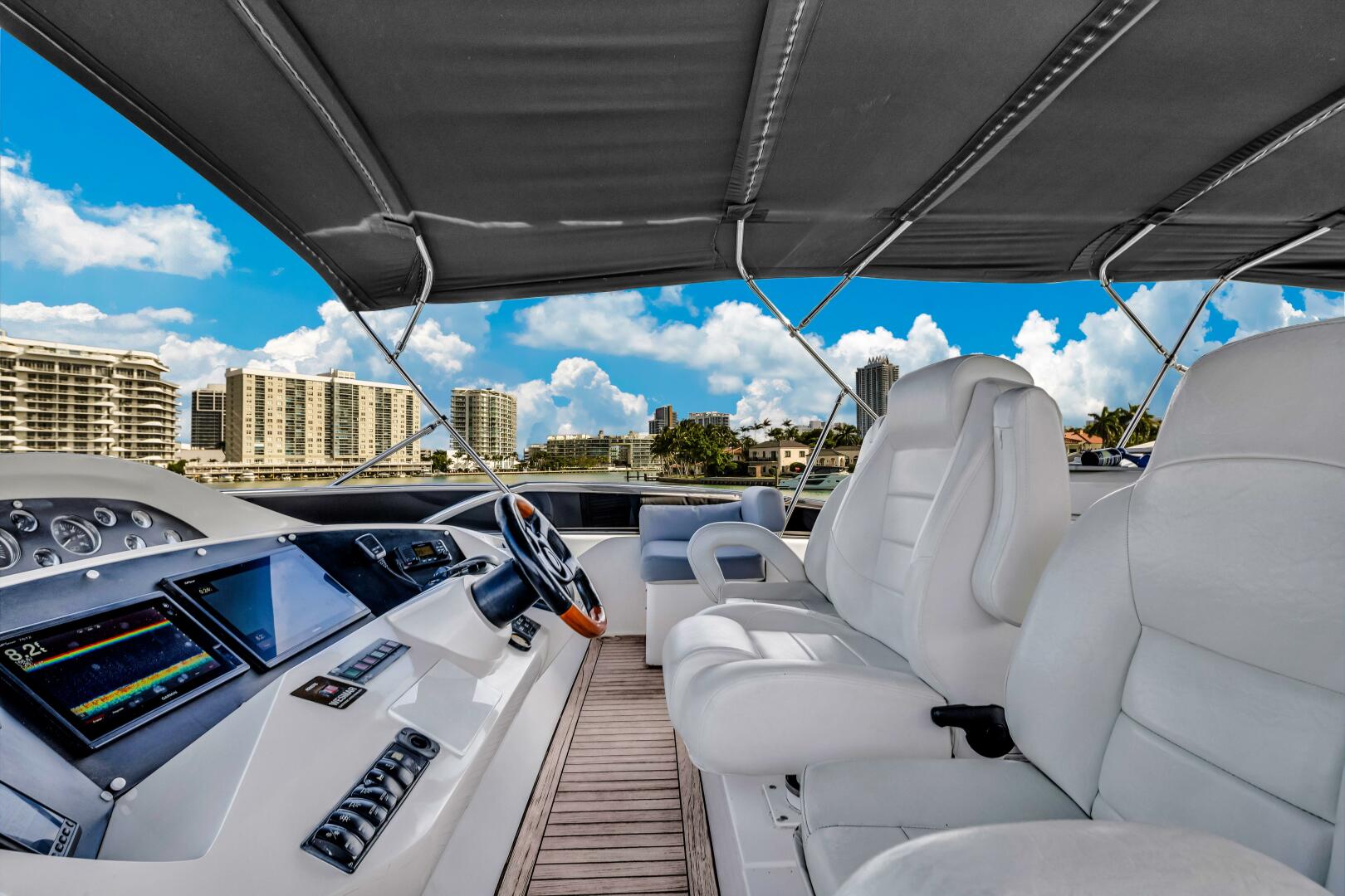 2003 Sunseeker 94 Motor Yacht - Image 10