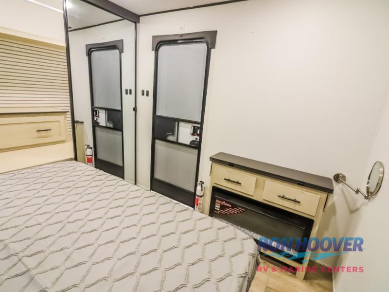 2026 FOREST RIVER 34UBH - Image 22