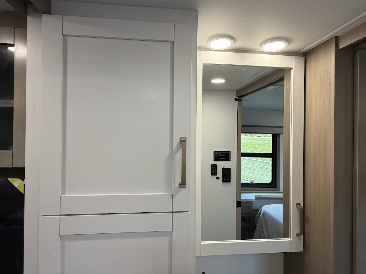 2027 JAYCO GREYHAWK 30Z - Image 38