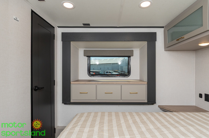 2027 Forest River Stealth 2800 - Image 31