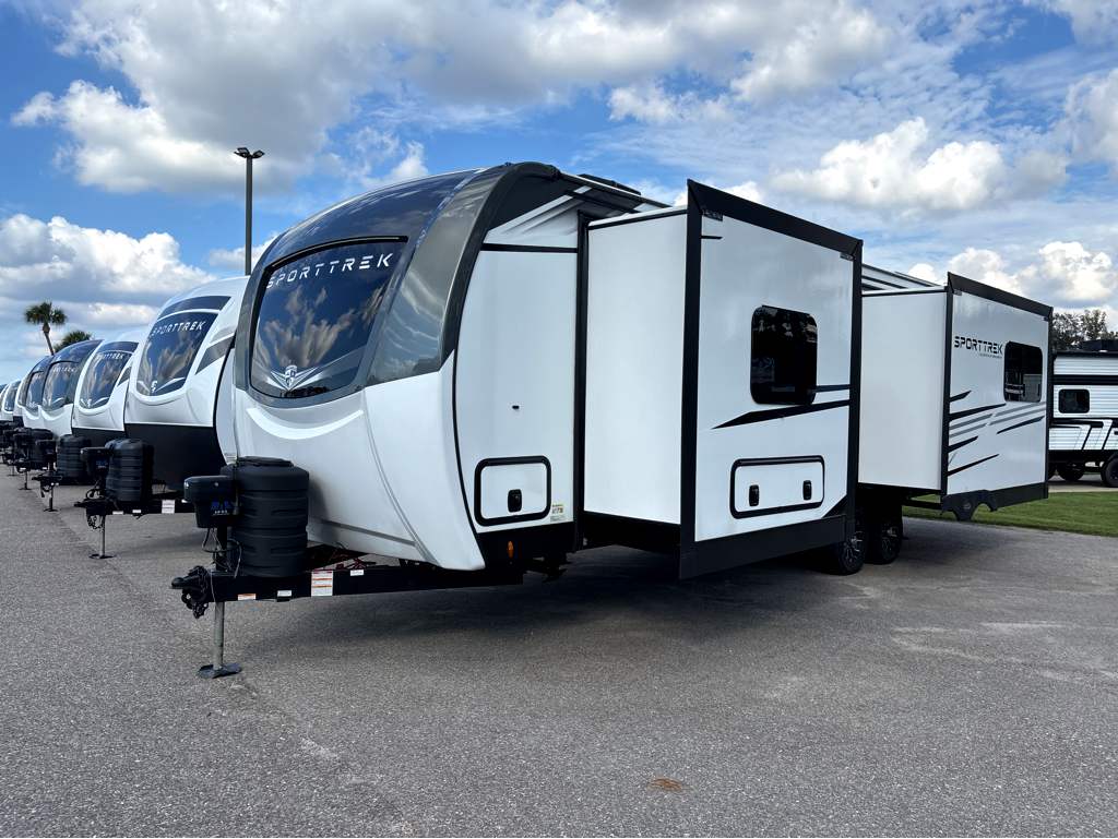 2026 VENTURE RV SPORTTREK 302VRD - Image 3