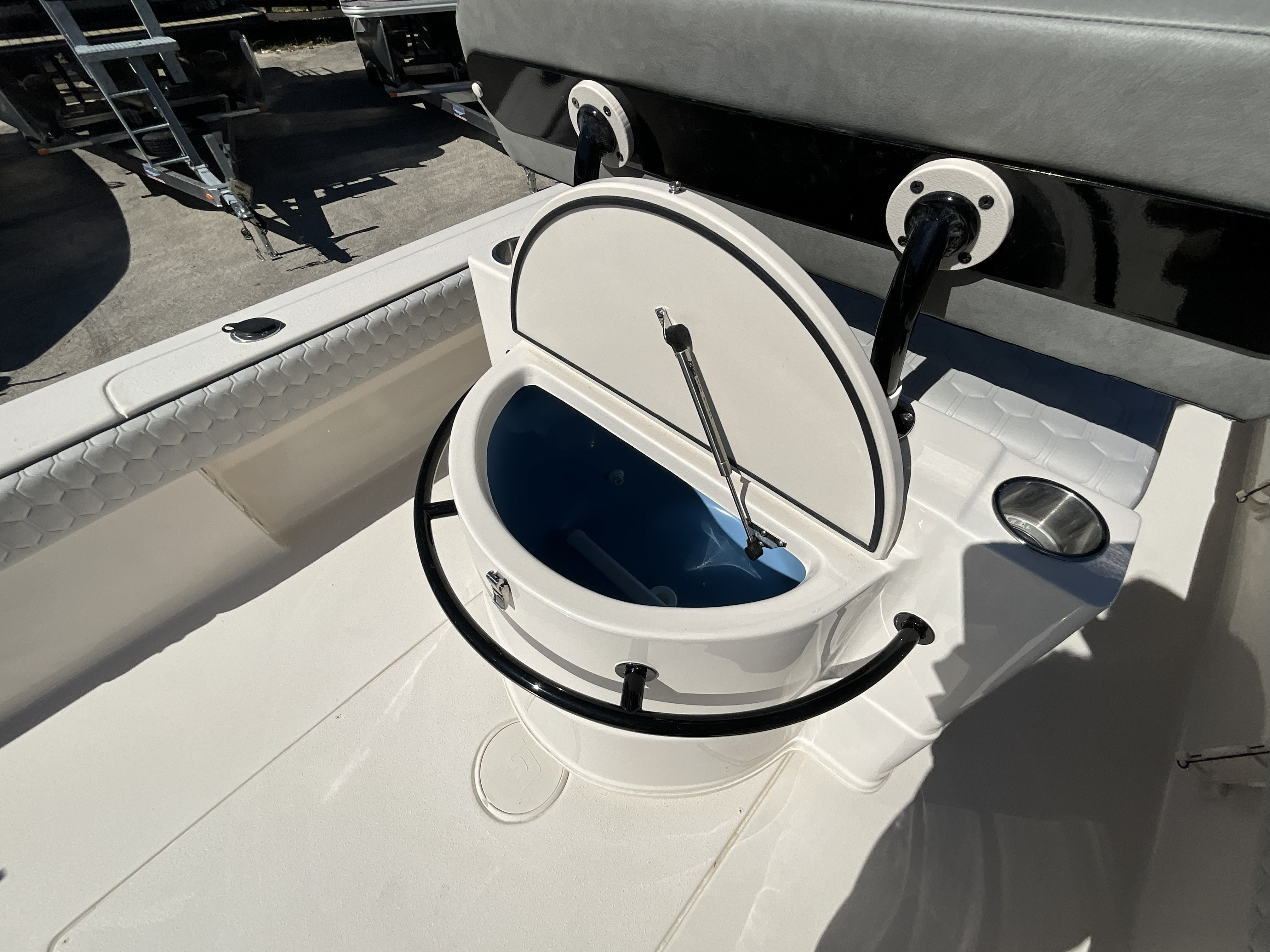 2026 Carolina Skiff 26 Ultra Elite - Image 12