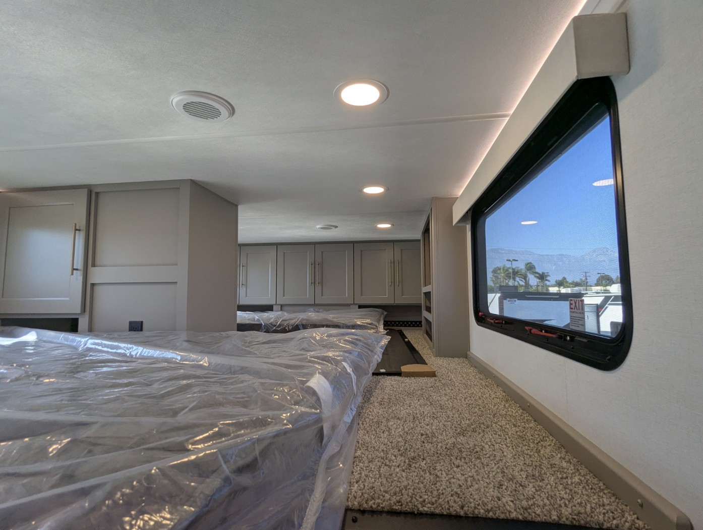 2026 Alliance RV Benchmark 44LFT - Image 23