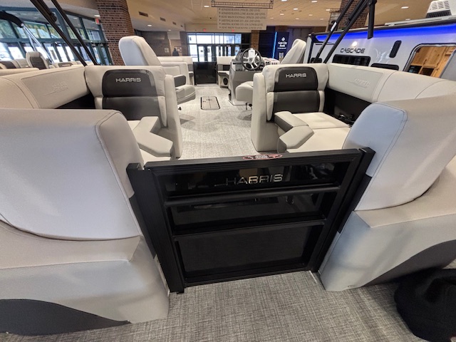 2026 HARRIS HERITAGE CRUISER 230 CWDH - Image 23