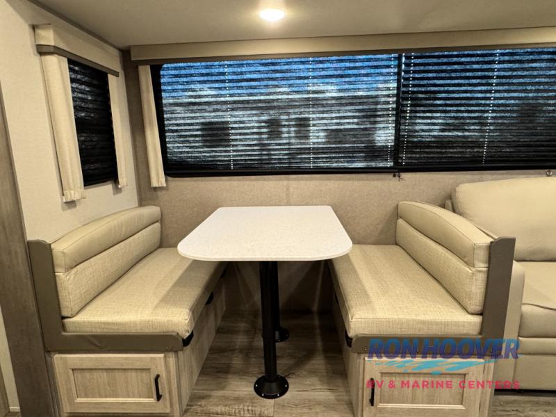 2026 COACHMEN CATALINA 333DBDSCKLE - Image 13