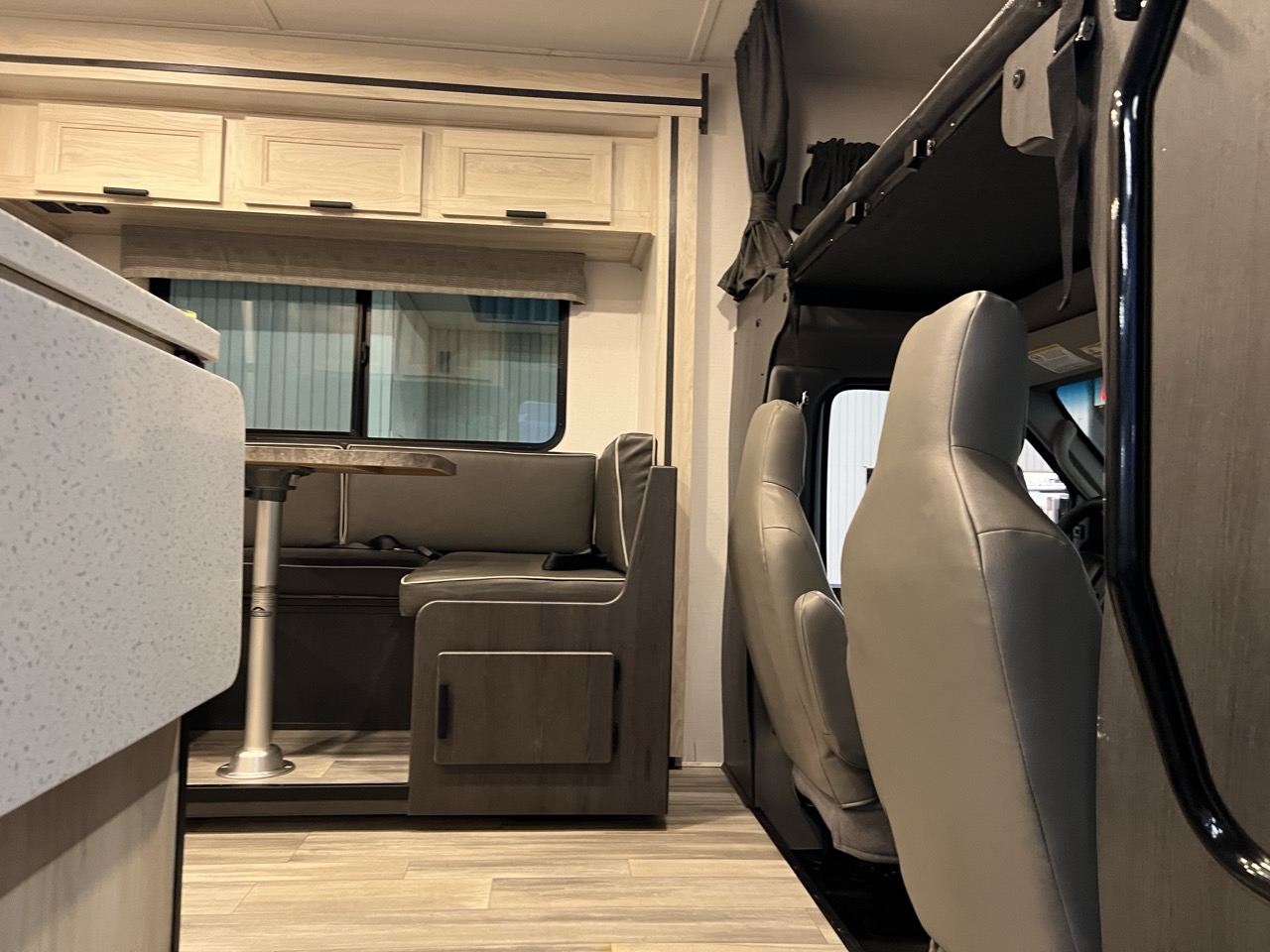 2024 Forest River Sunseeker LE 2150SLE - Image 6