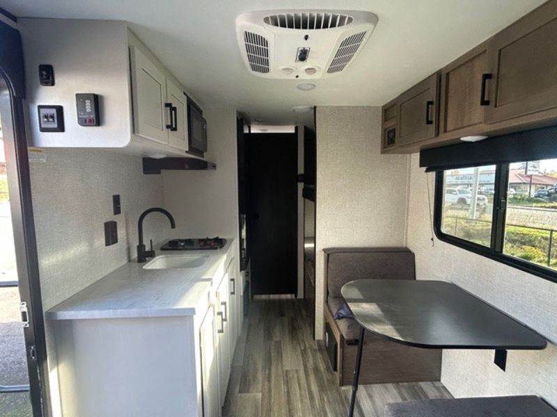 2024 Jayco Jay Flight SLX 174BH - Image 8
