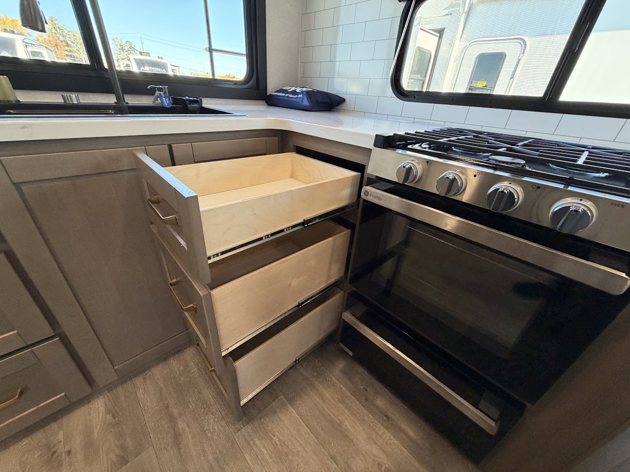 2026 JAYCO EAGLE 365UKTS - Image 30
