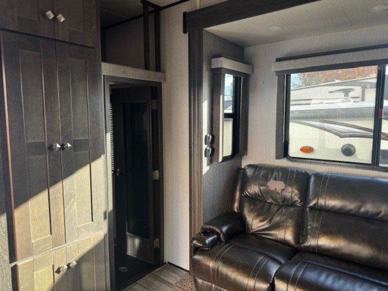 2020 Heartland Road Warrior RW 392 - Image 8