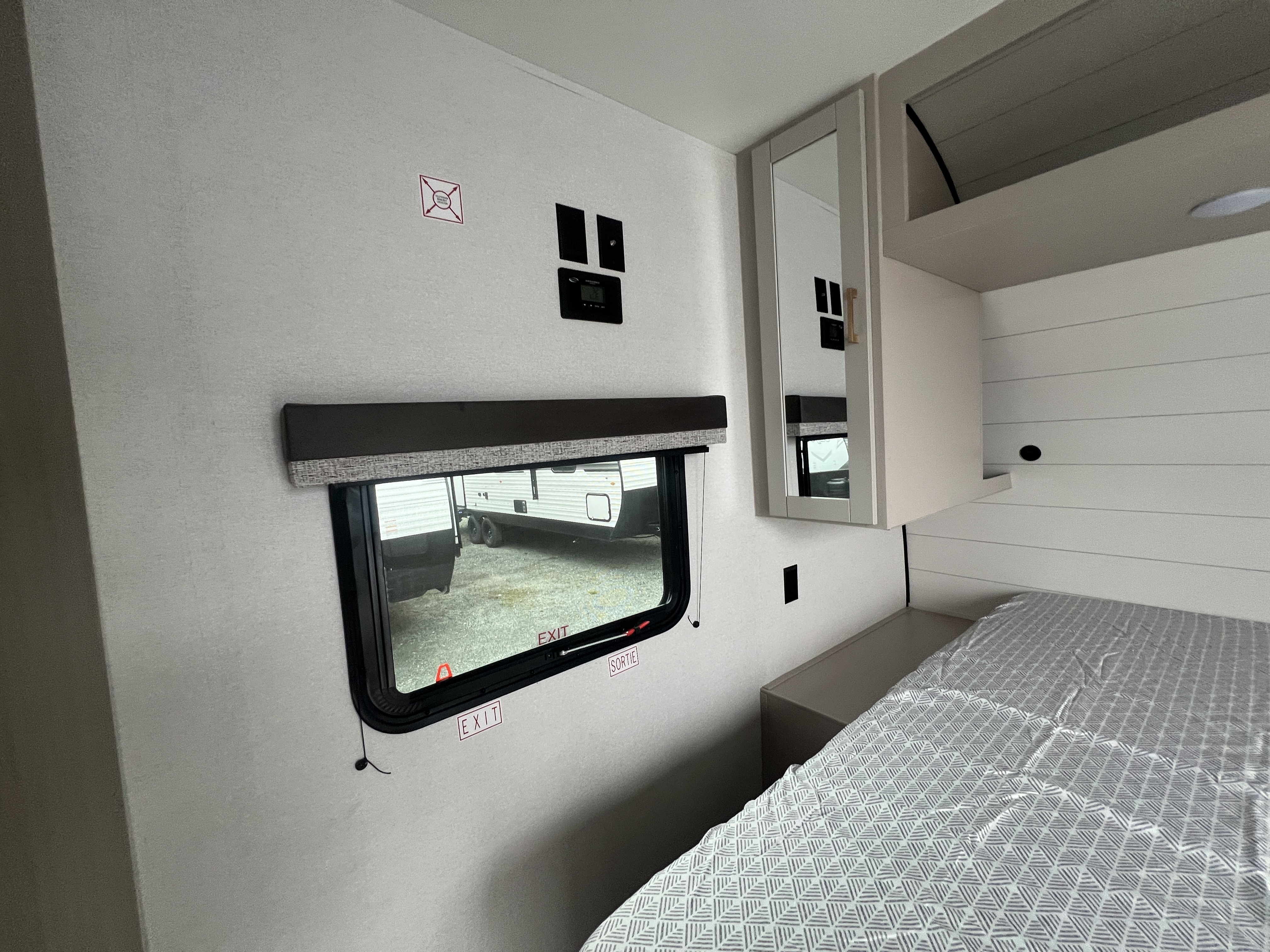 2027 Jayco Jay Flight SLX 262RLSW - Image 29