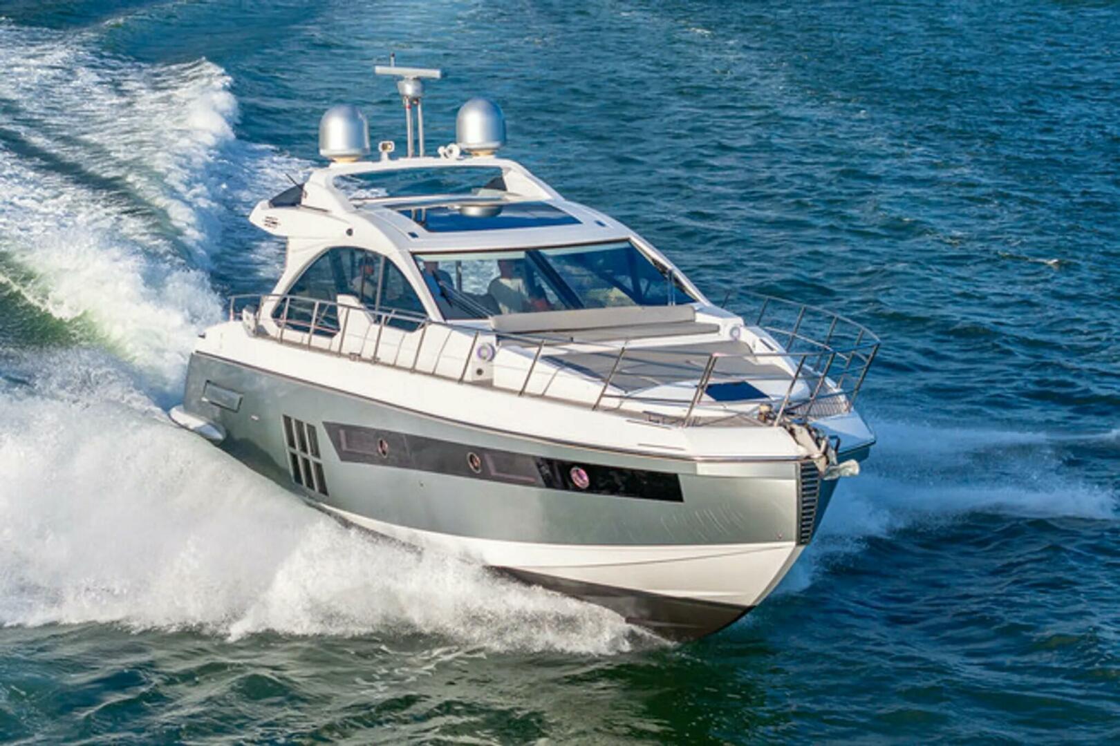 2015 Azimut 55S - Image 2