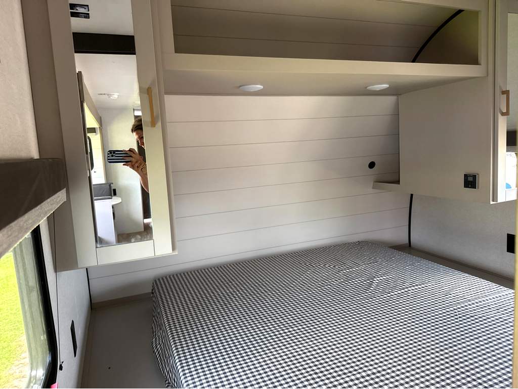 2027 Jayco Jay Flight SLX 261BHS - Image 7