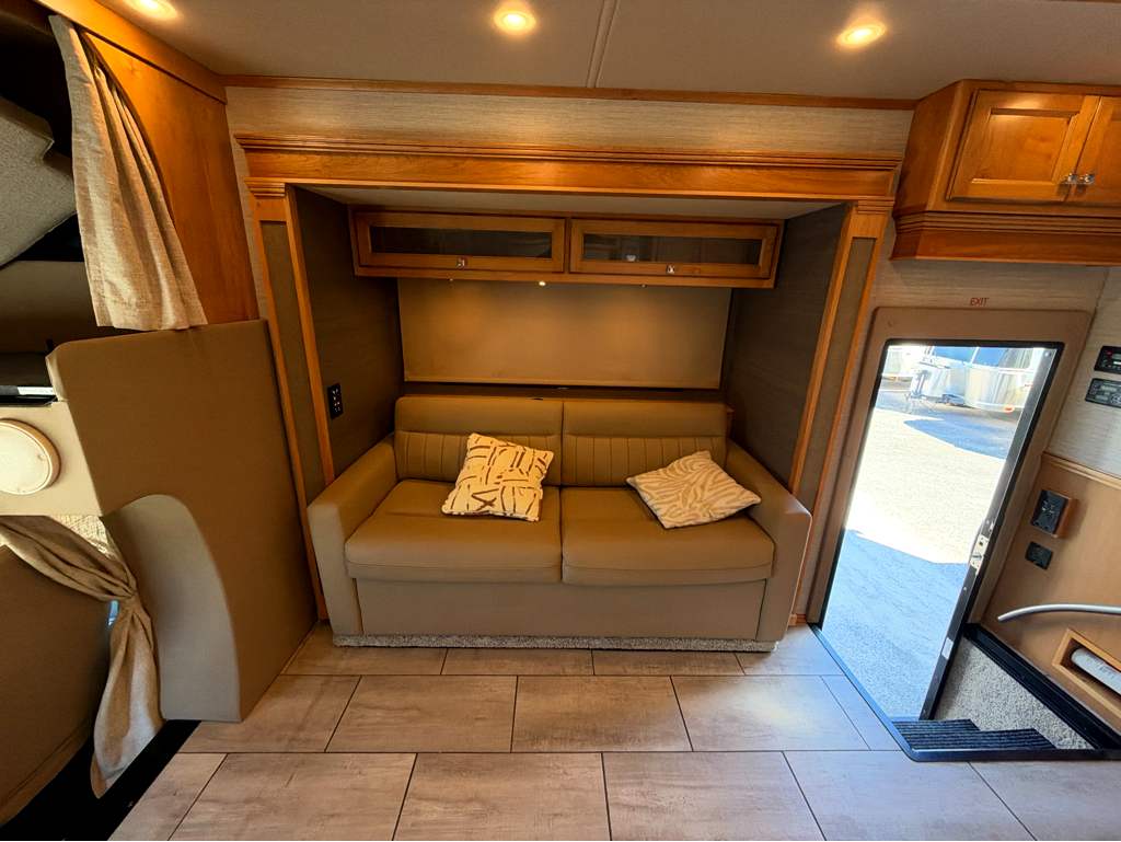 2022 TIFFIN ALLEGRO BAY 38BB - Image 8