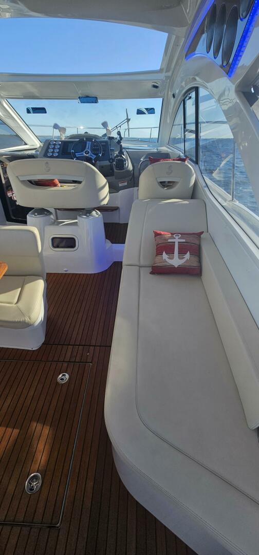 2015 Beneteau 38 Gran Tourismo - Image 12