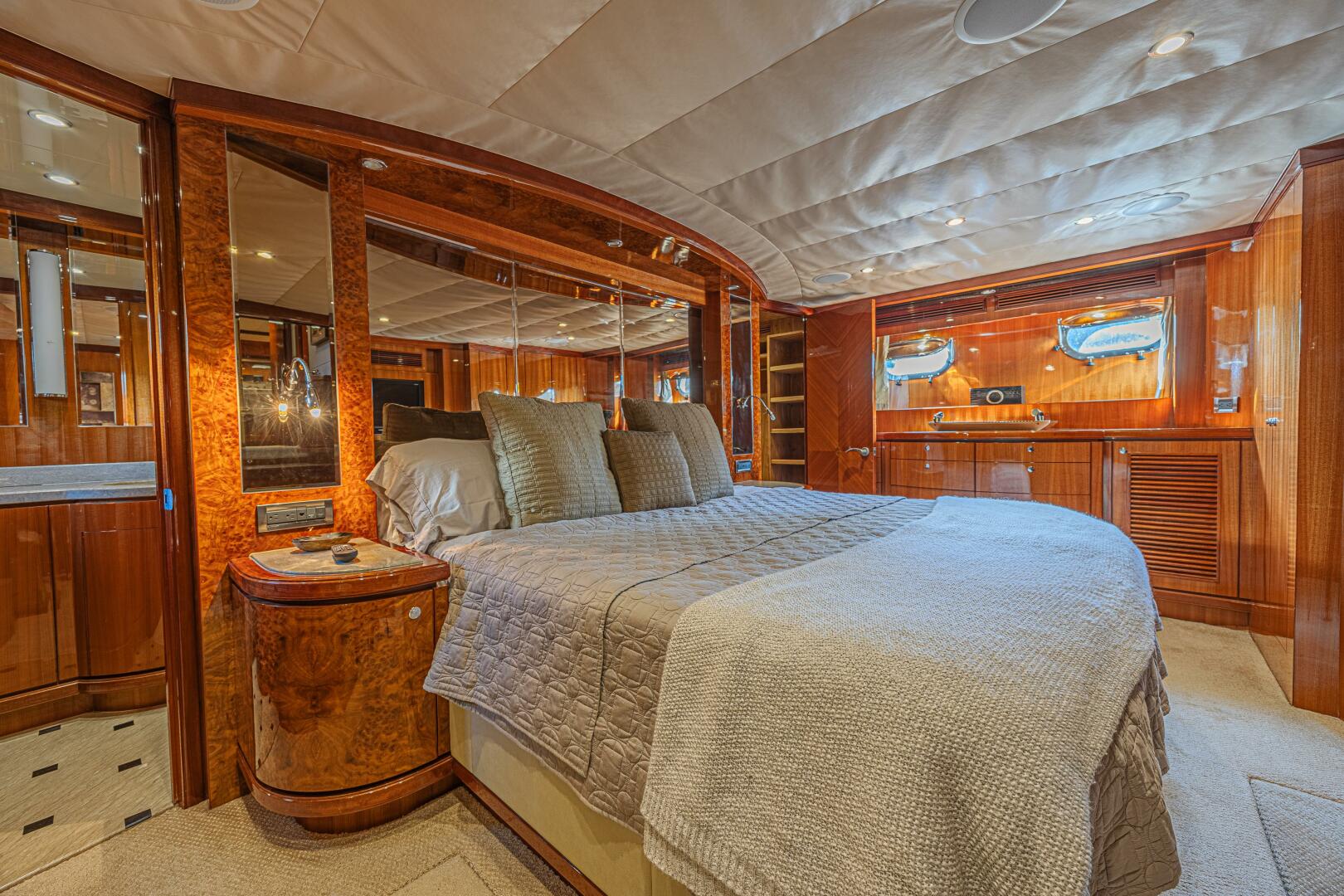 2010 Ocean Alexander 74 Motoryacht - Image 51