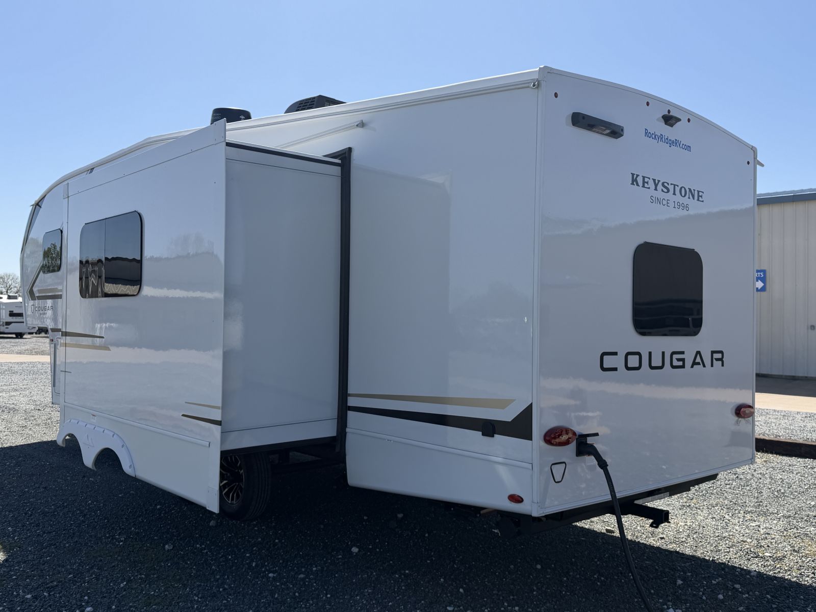 2026 Keystone Cougar Sport 2700BH - Image 5