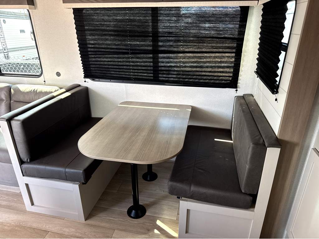 2027 JAYCO JAY FLIGHT 262RLS - Image 7