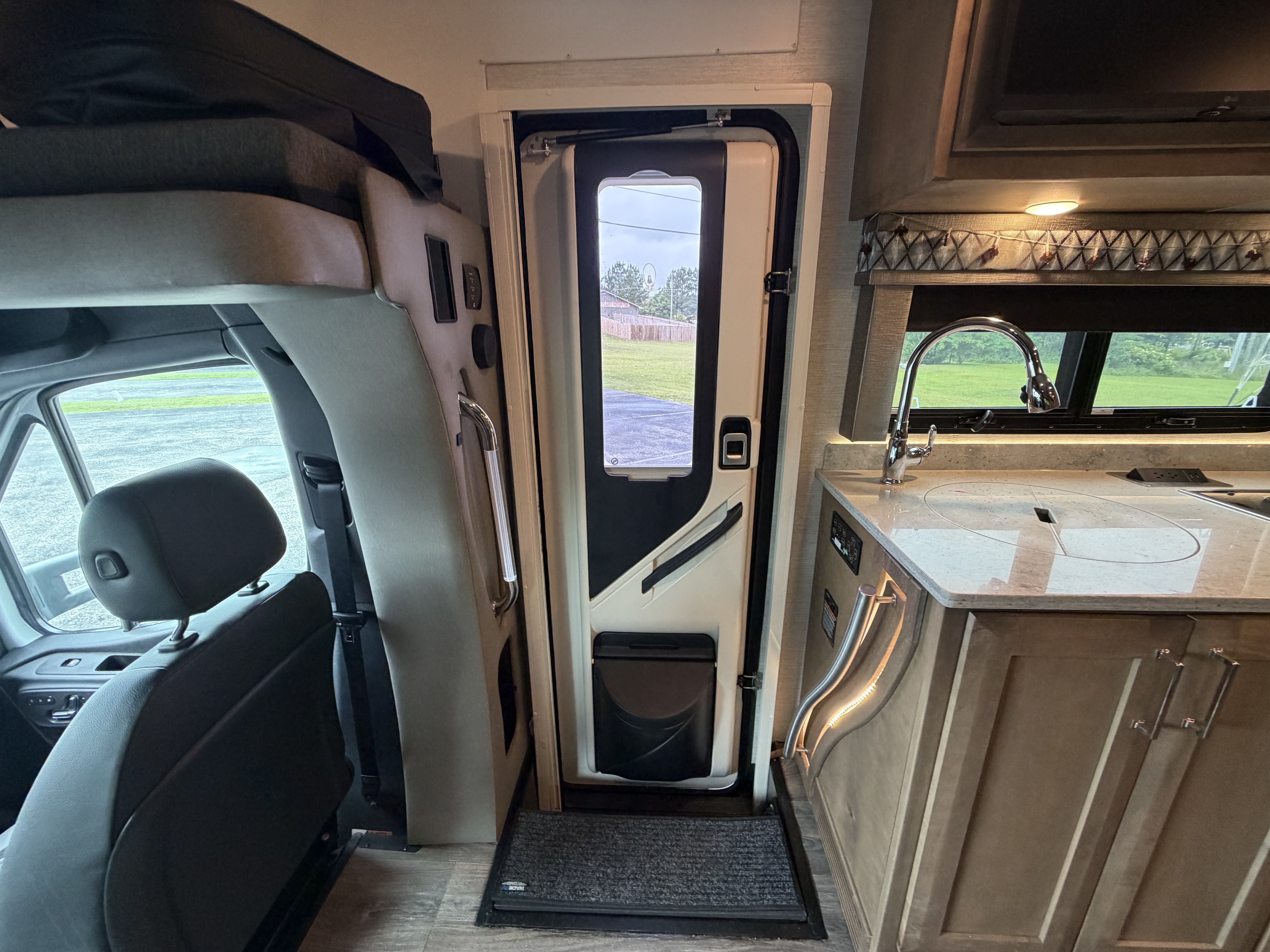 2022 TIFFIN WAYFARER 25 RW - Image 23