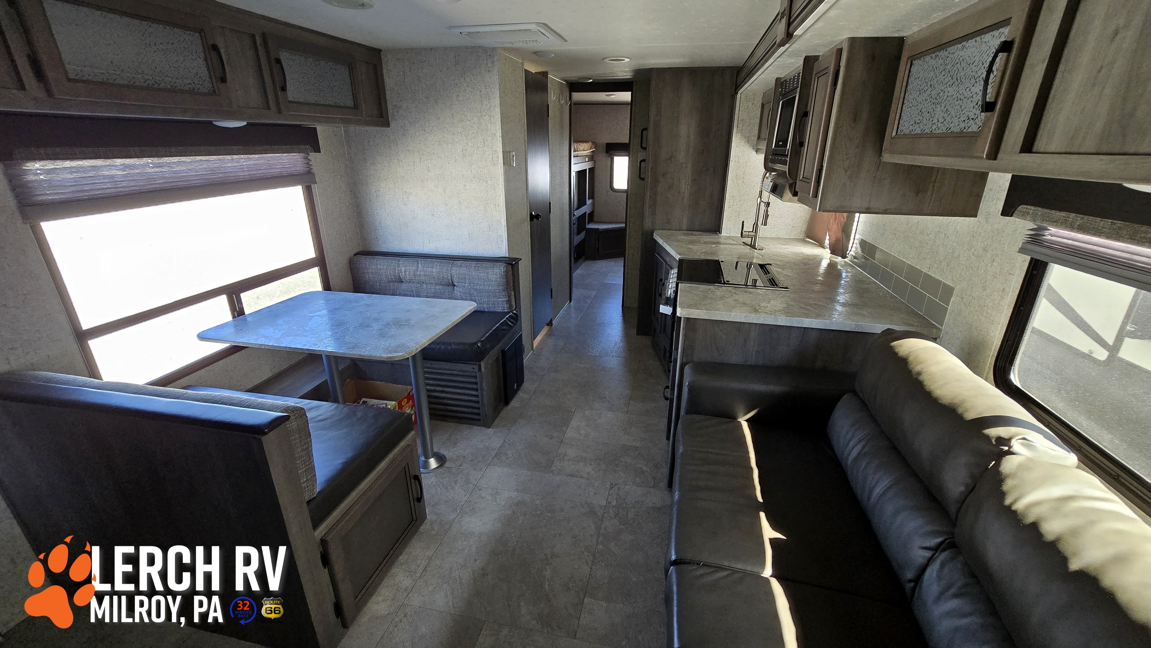 2019 FOREST RIVER APEX 300BHS - Image 13