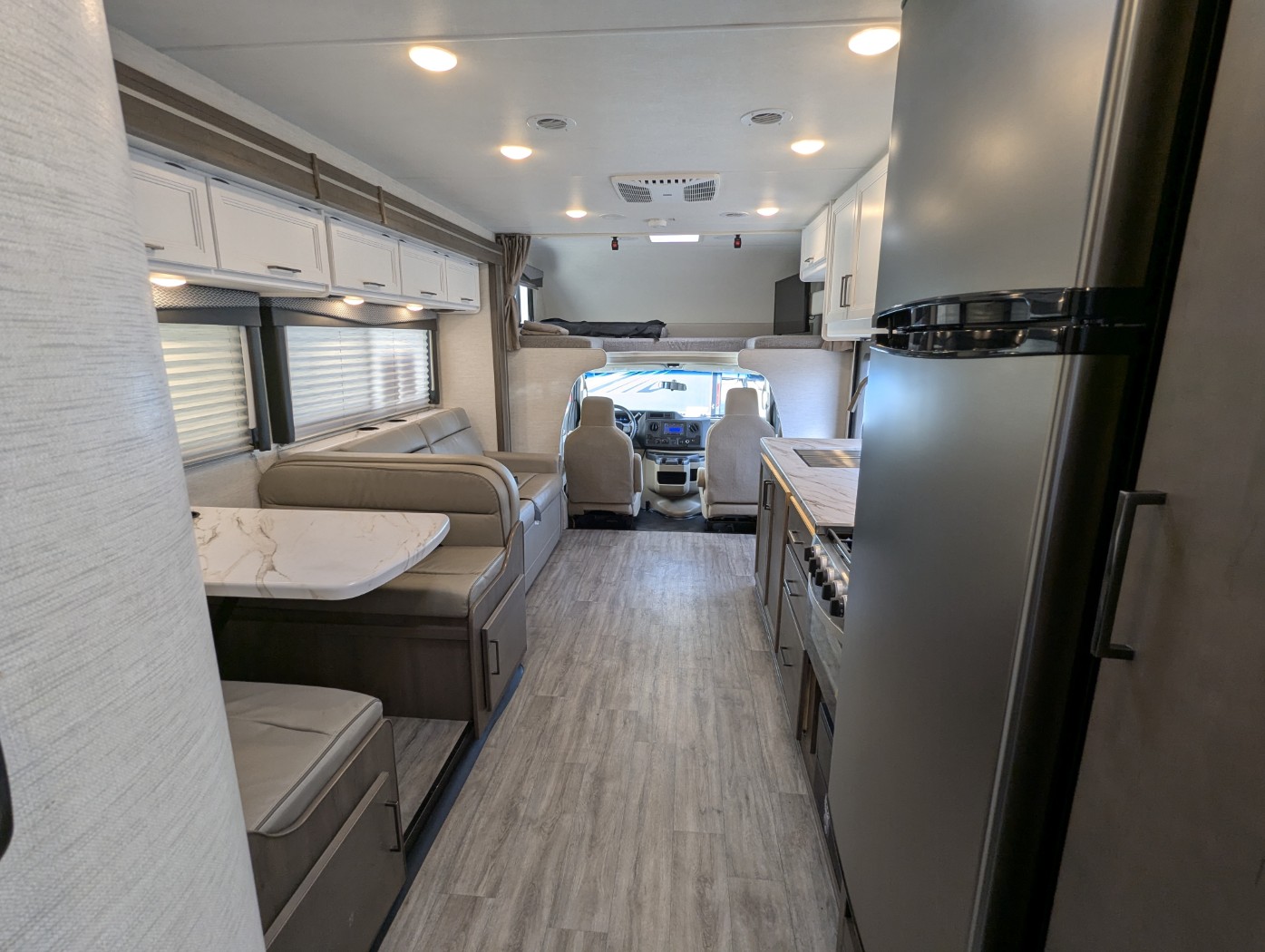 2025 Thor Motor Coach Four Winds 31MV - Image 28