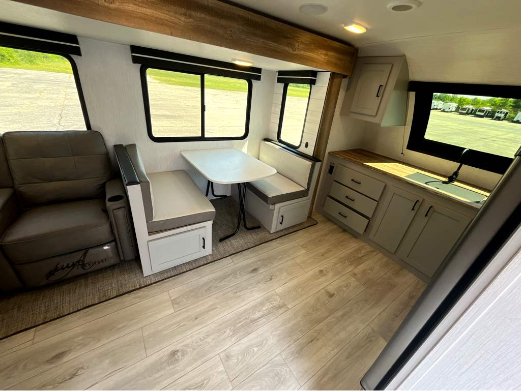 2022 Heartland North Trail Ultra-Lite NT 26FKDS - Image 2