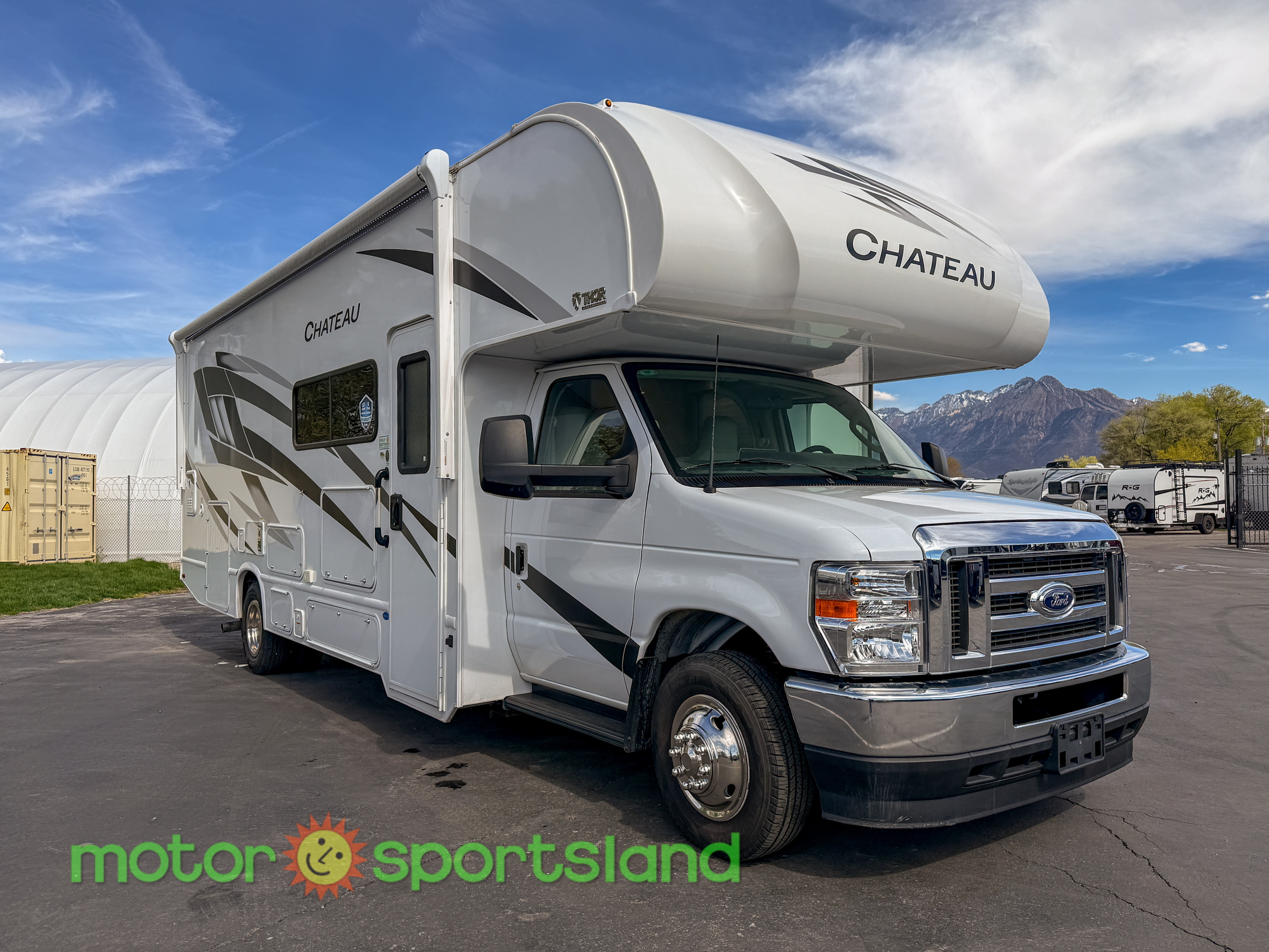 2025 Thor Motor Coach Chateau 27P - Image 1