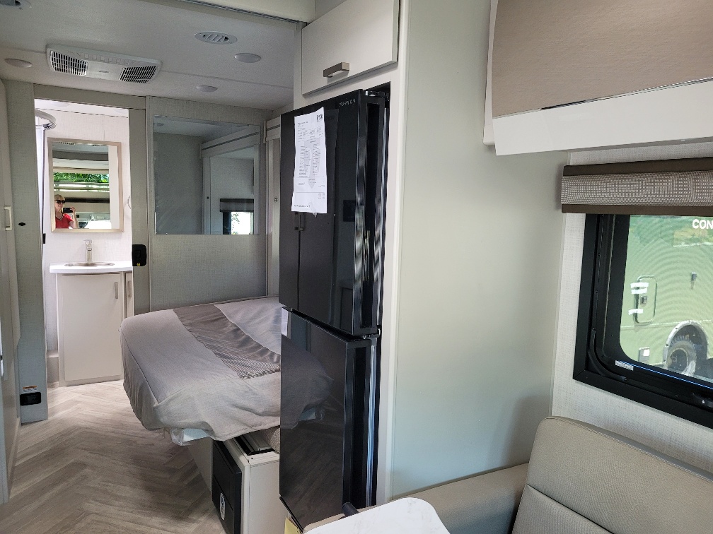 2027 Thor Motor Coach Gemini AWD 24JG - Image 8