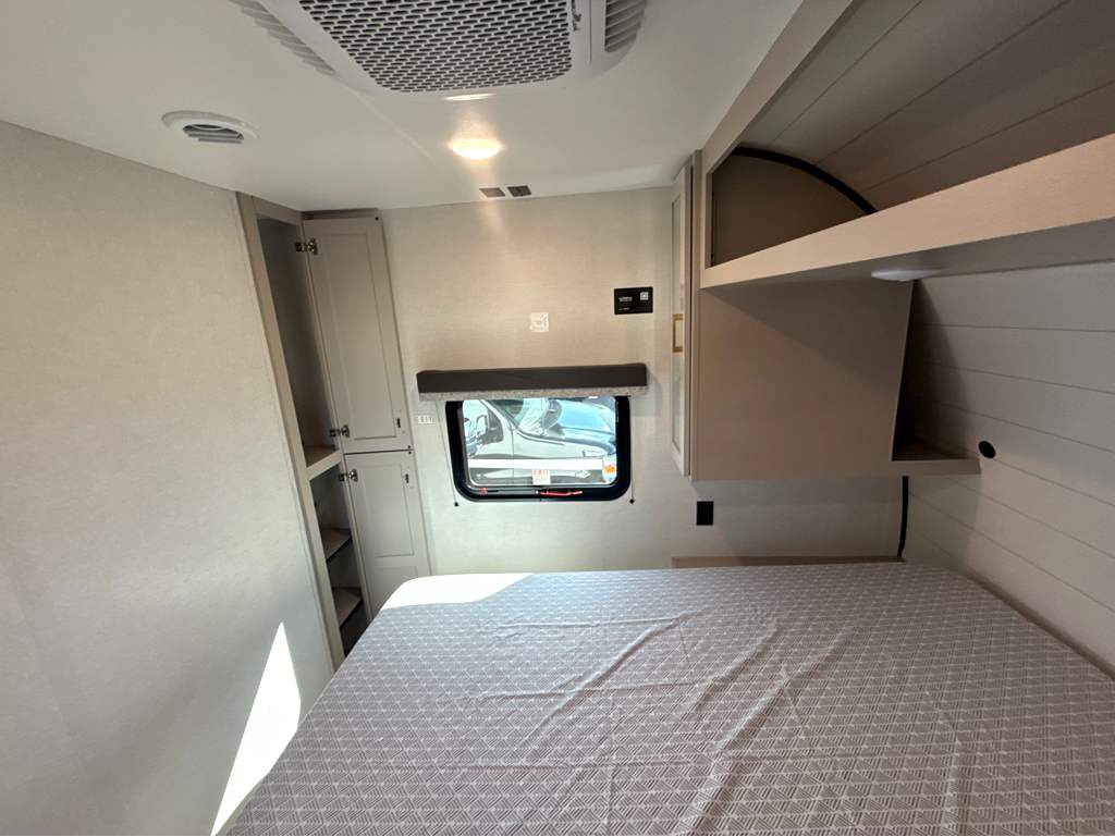 2027 JAYCO JAY FLIGHT 290RLS - Image 25