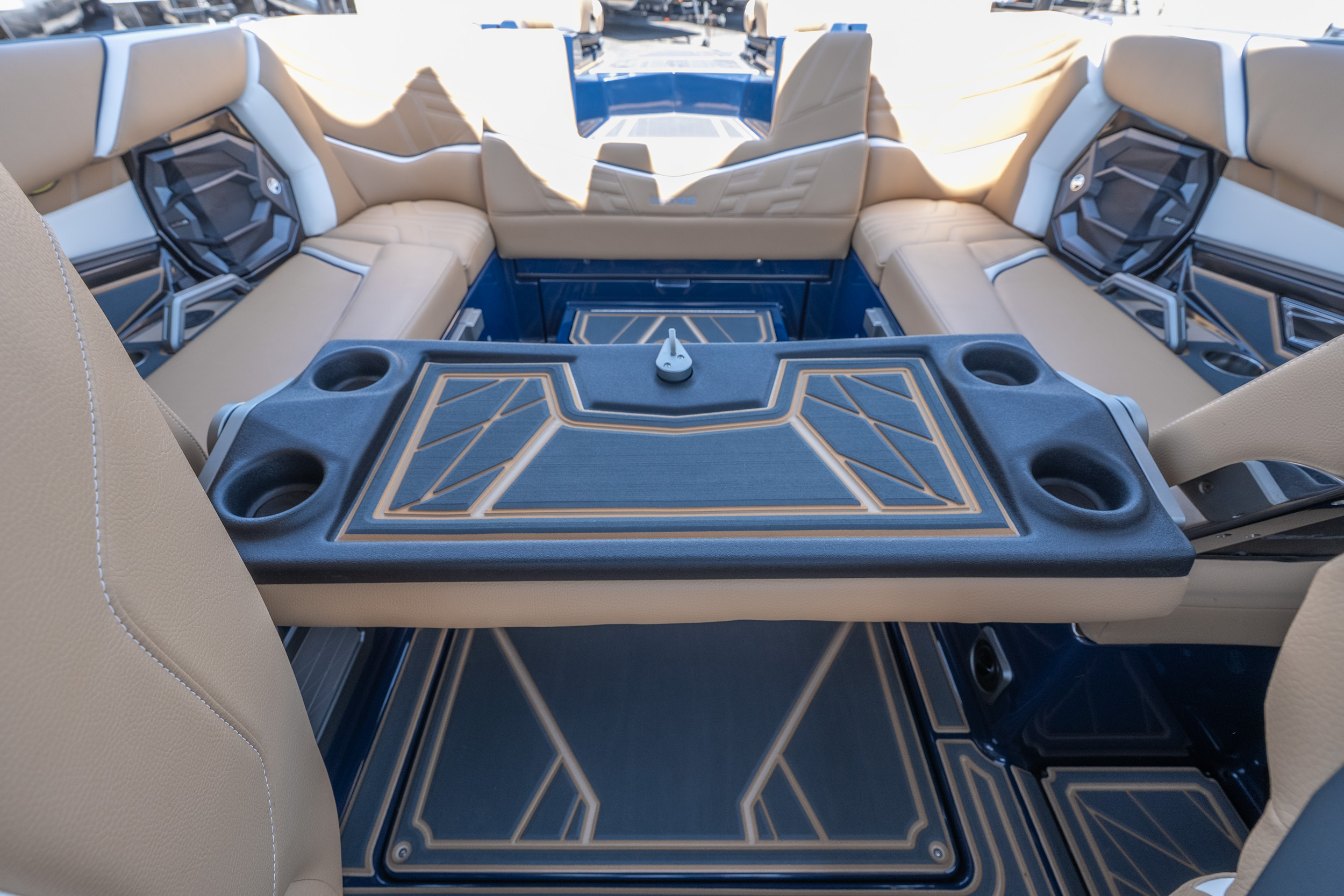 2026 Tigé Ultré 23ZX - Image 24