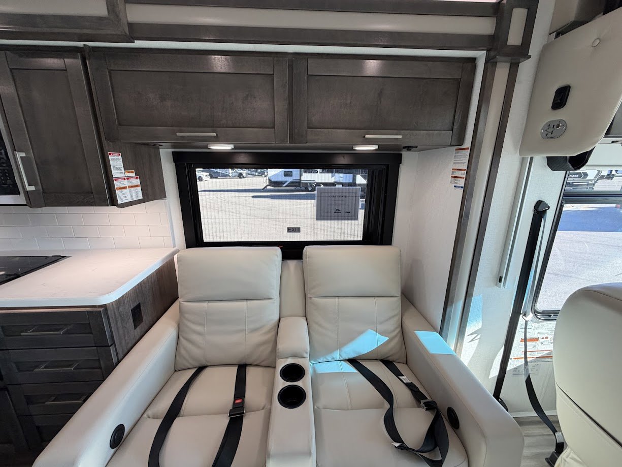 2026 JAYCO PRECEPT 31UL - Image 21