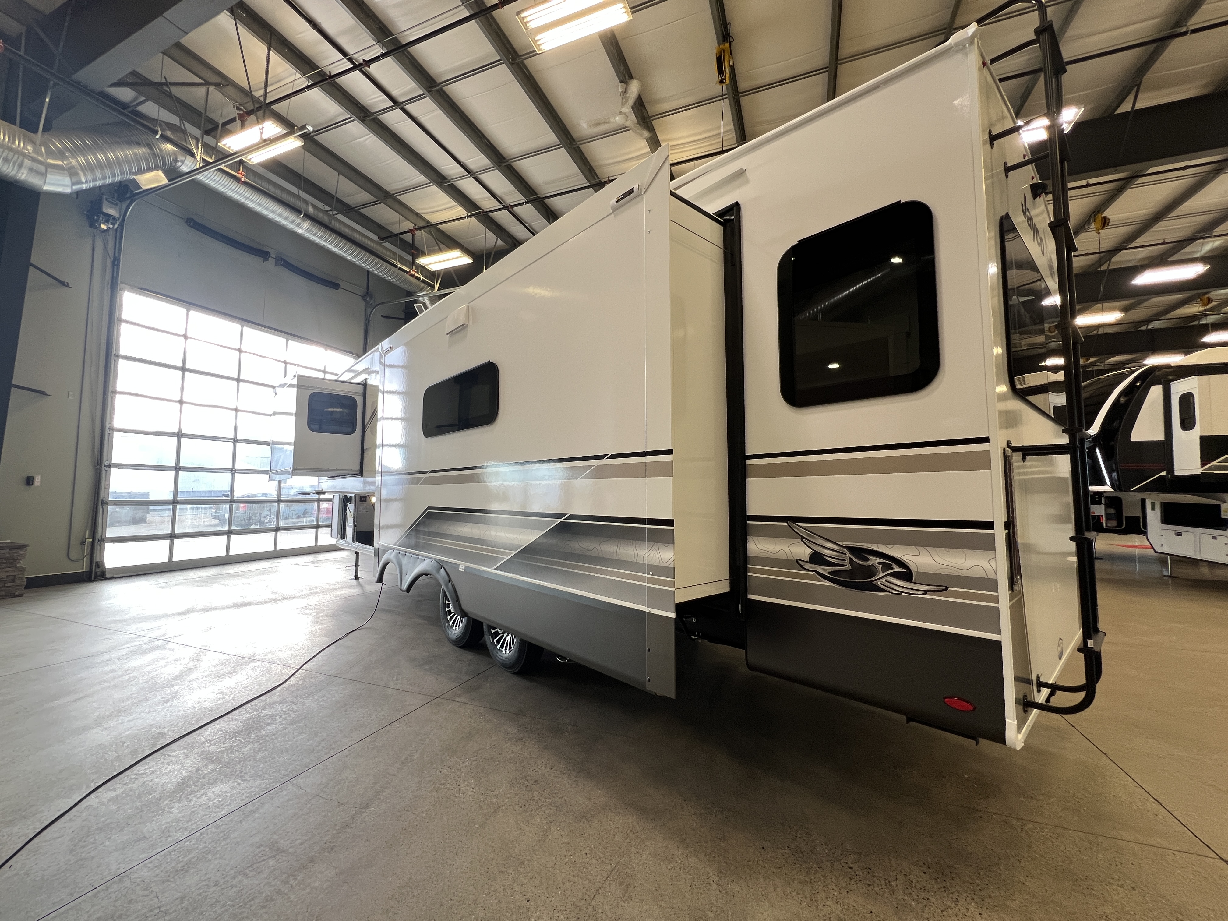 2027 Jayco Eagle 321RSTS - Image 6
