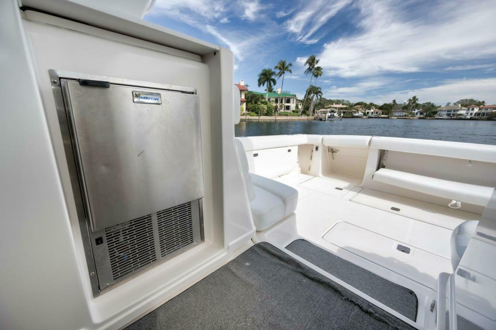 2004 Tiara Yachts 38 Open - Image 27
