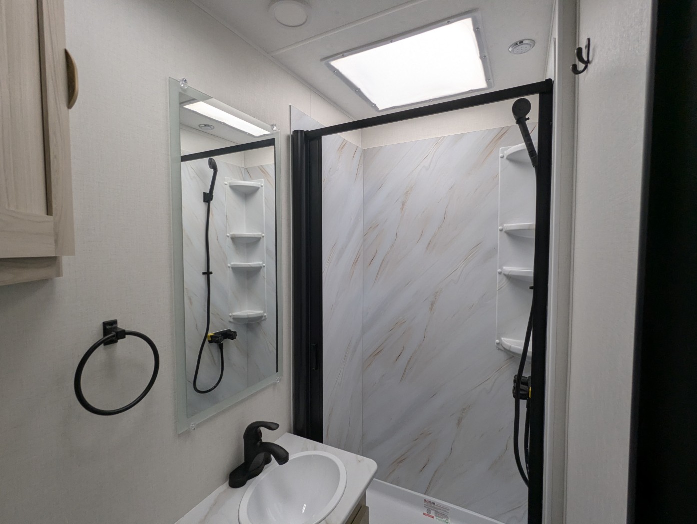 2026 Coachmen Cross Trail 22XG 4X4 - ATH Edition - Image 28