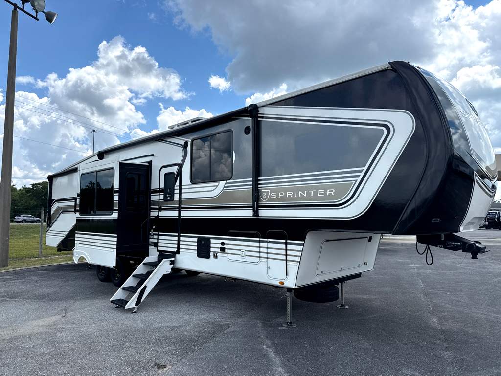 2026 Keystone SPRINTER 3800FLB - Image 1