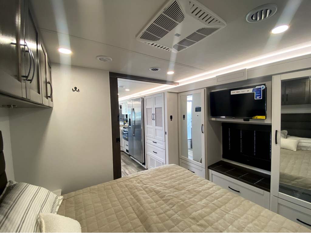 2026 ENTEGRA COACH VISION XL 34G - Image 32