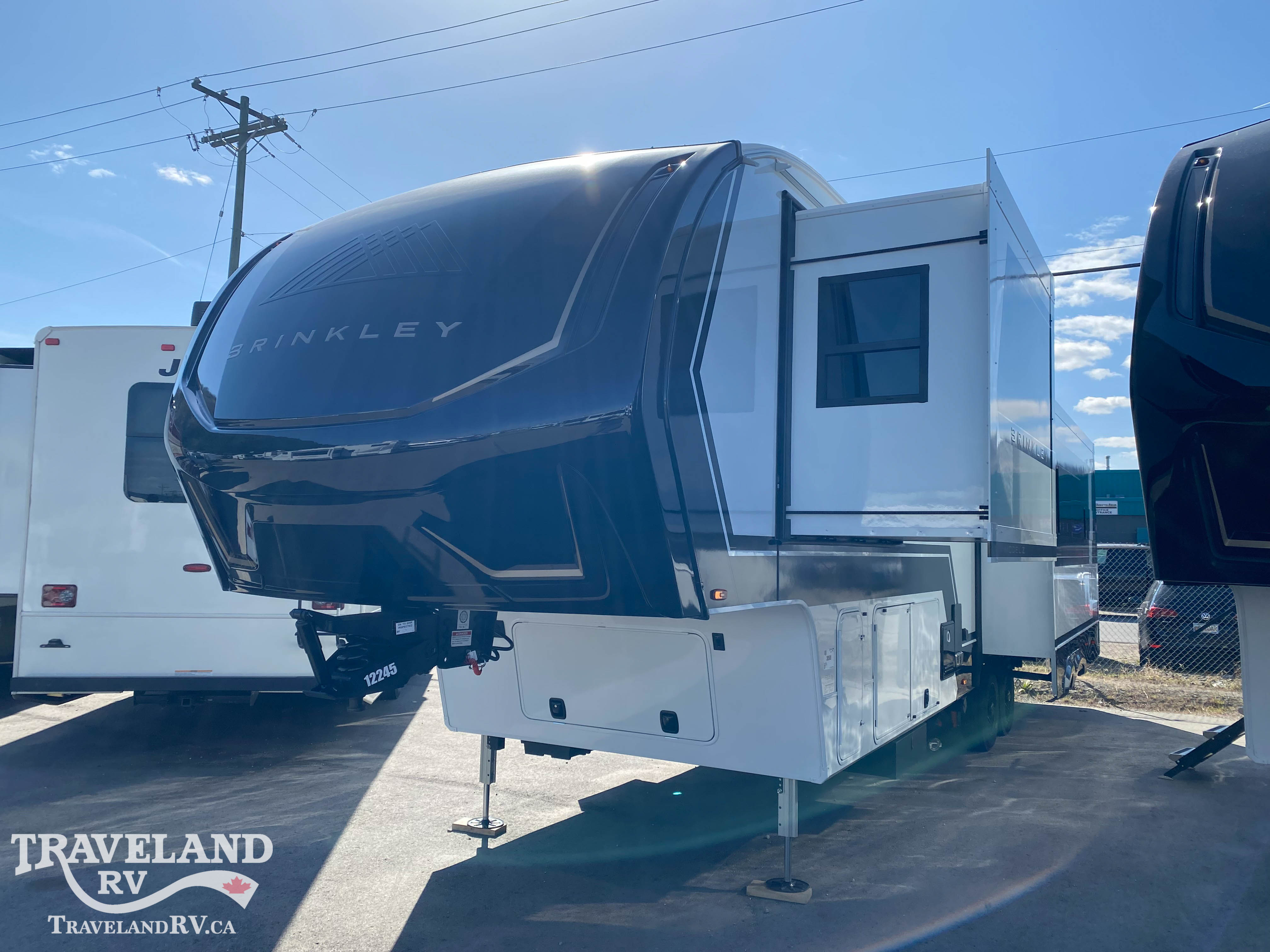 2026 Brinkley RV Model Z 3200 - Image 4