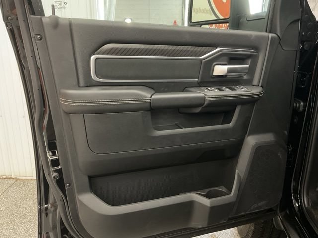 2026 Ram 2500 Big Horn 4x4 Crew Cab 6'4" Box - Image 17